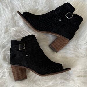 Vince Camuto Temira Peep Toe Heeled Ankle Booties size 6.5